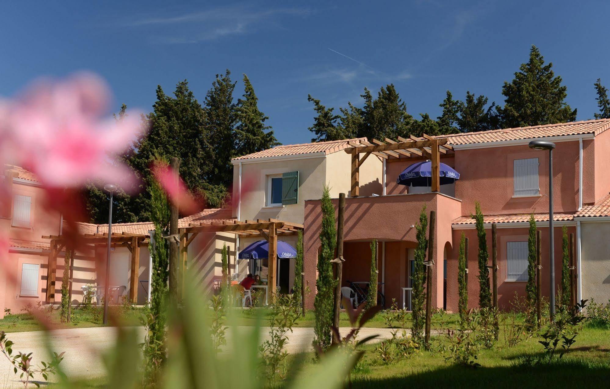 Residence Odalys Le Mas Des Alpilles ปาราดู ภายนอก รูปภาพ