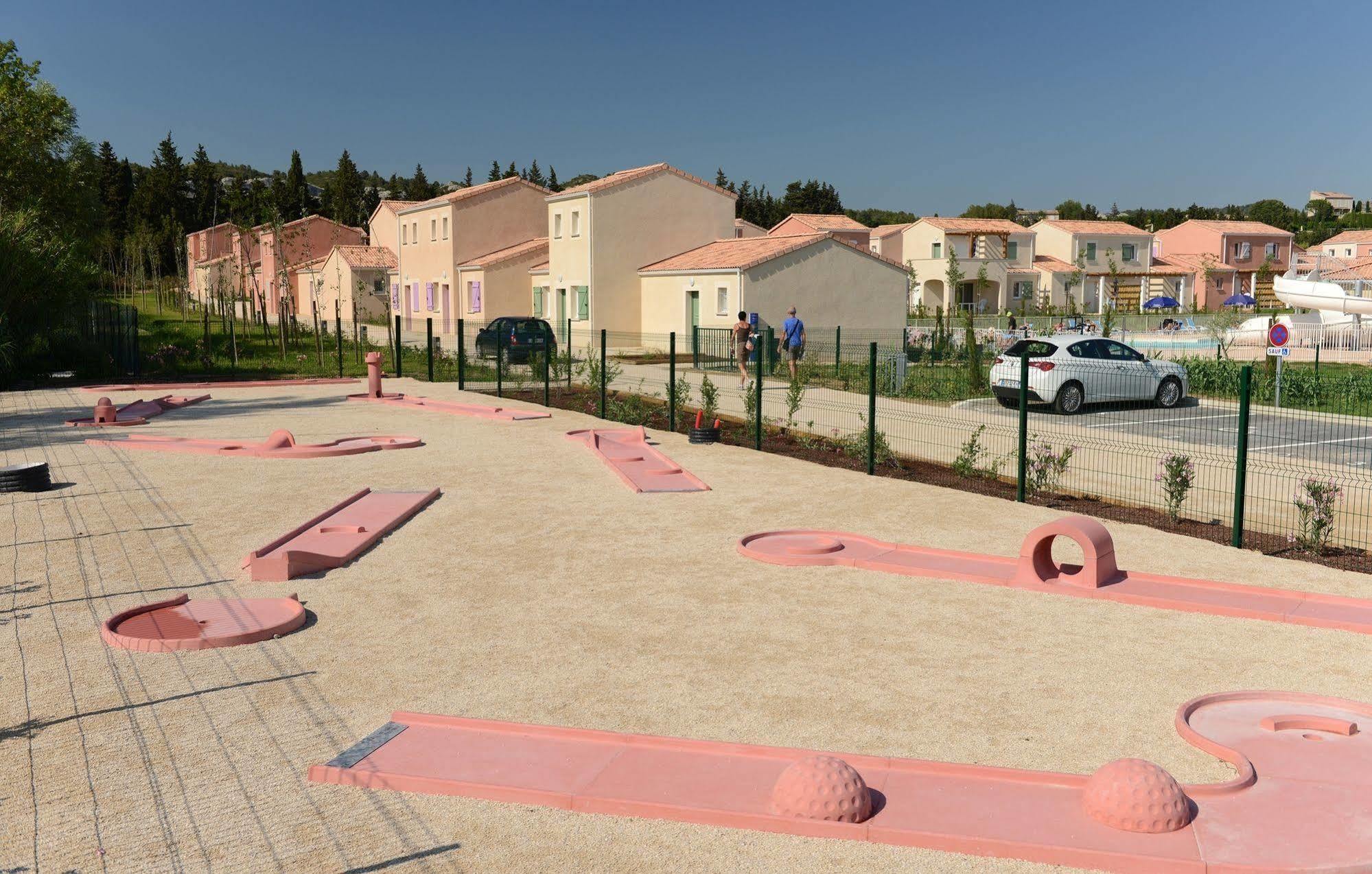 Residence Odalys Le Mas Des Alpilles ปาราดู ภายนอก รูปภาพ